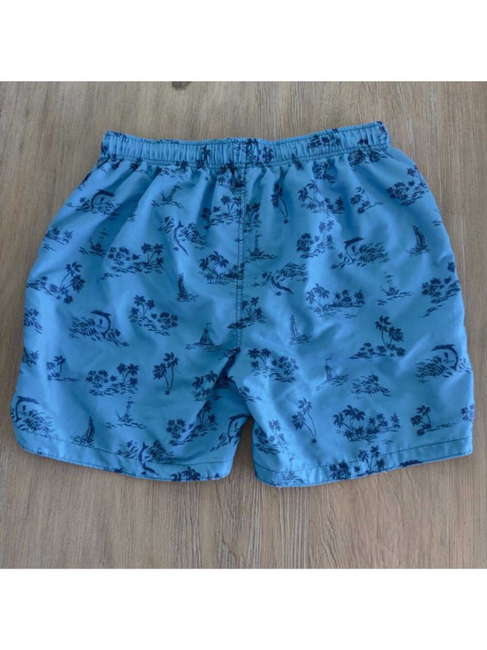 RS Island Inspired Resortwear Men Size L Swim Trunks Palm Trees Whales Blue - Picture 2 of 11